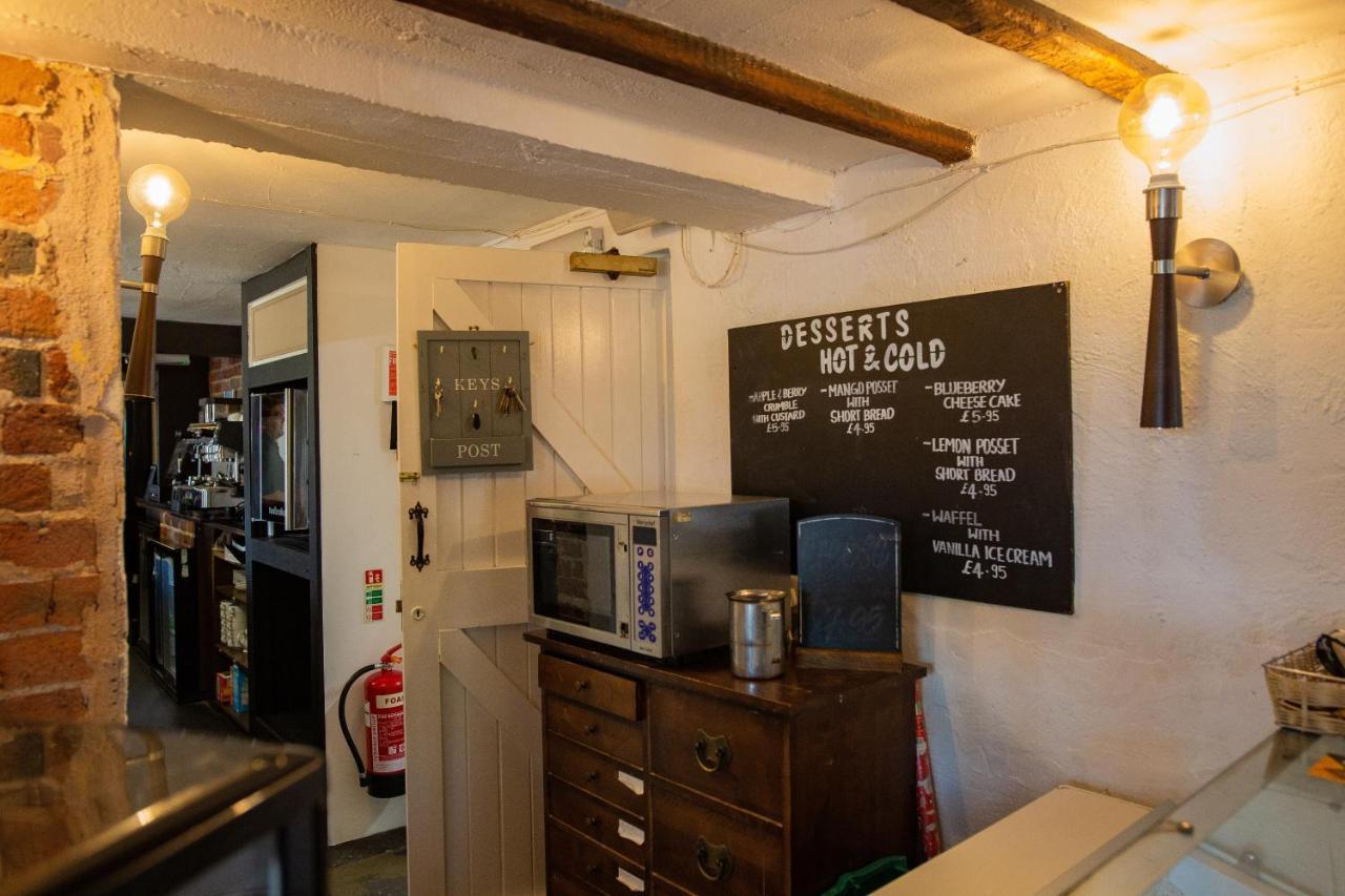 Queens Head Inn Evesham Exteriör bild